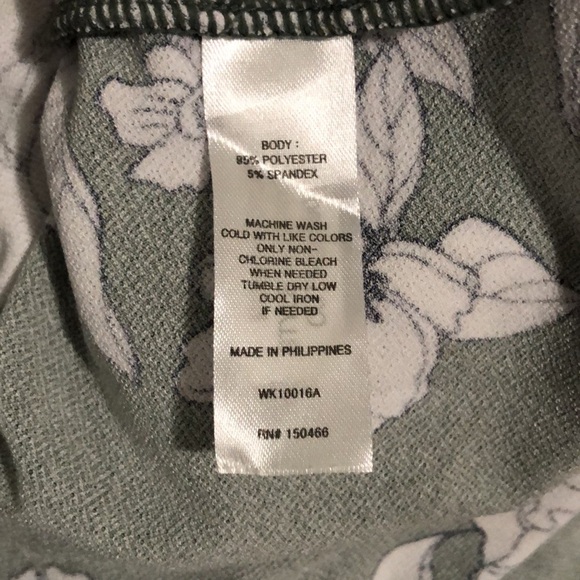 41 Hawthorn Floral Top SIZE XS - Picture 7 of 7